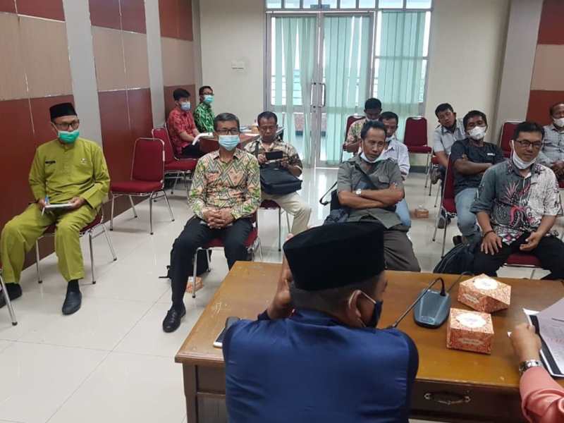 Rapat Mediasi Sengketa Lahan antara Petani Liak Merah dan PT. APL